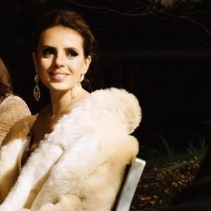 Meet your Posher, Sabina